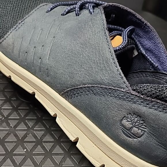 Timberland Shoes Size 9 - Picture 9 of 13